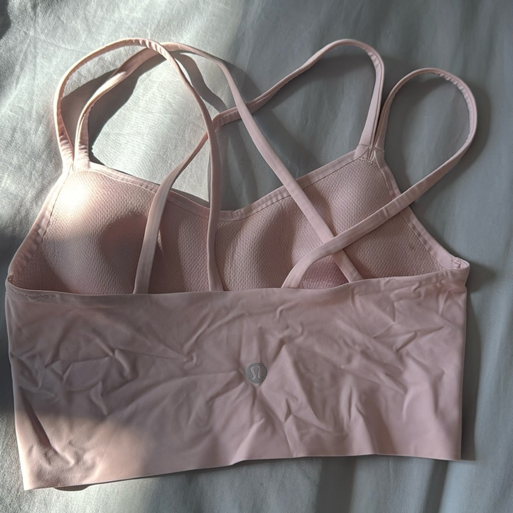 Lululemon sports bra size 4